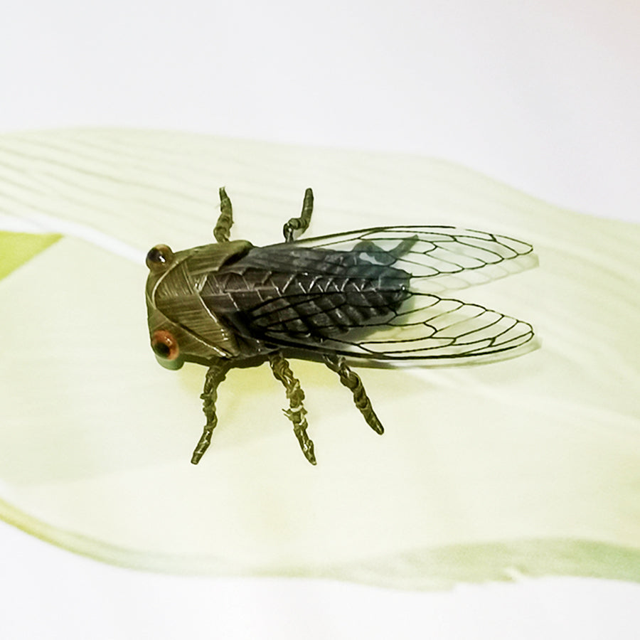 Handwoven Palm Leaf Cicada – Traditional Chinese Folk Craft