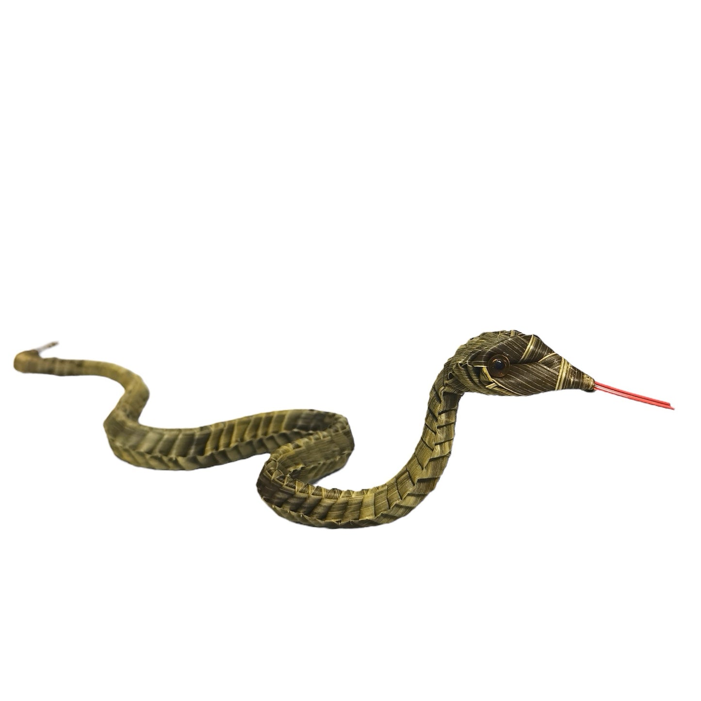Handwoven Straw Snake – Traditional Chinese Palm Leaf Folk Craft