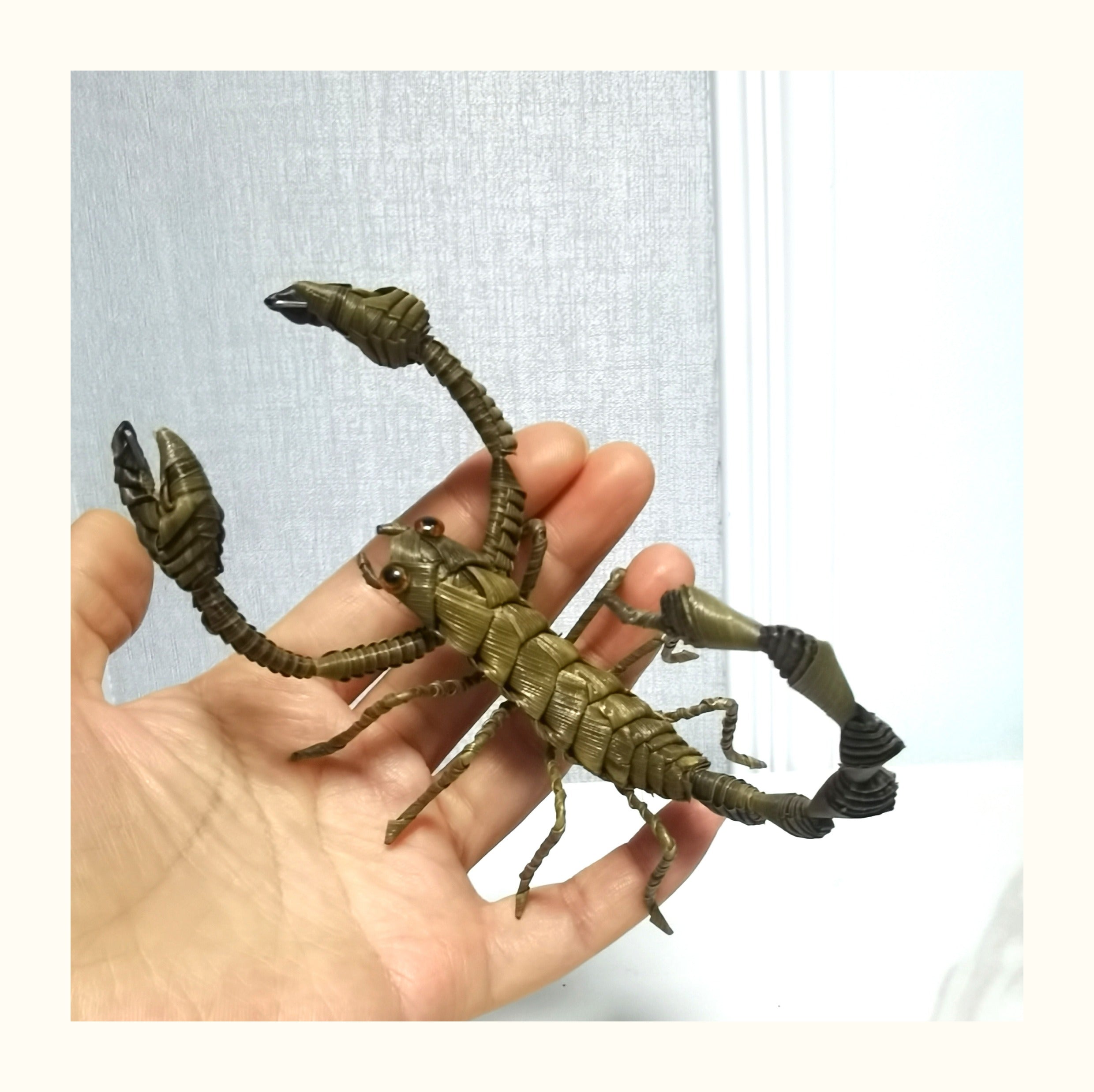 Handwoven Straw Scorpion – Traditional Chinese Folk Craft
