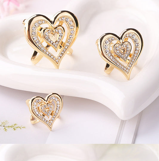 Vintage Rhinestone Heart Scarf Clip – Elegant Gold Tone ( / Small / Large）