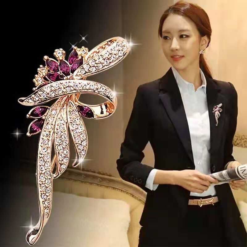 Elegant Vintage Brooch Collection – Multiple Styles for Coats, Blazers & Dresses