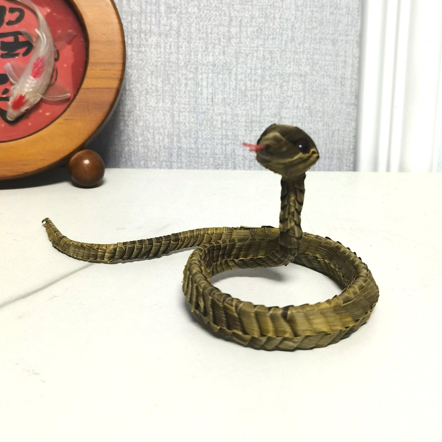 Handwoven Straw Snake – Traditional Chinese Palm Leaf Folk Craft