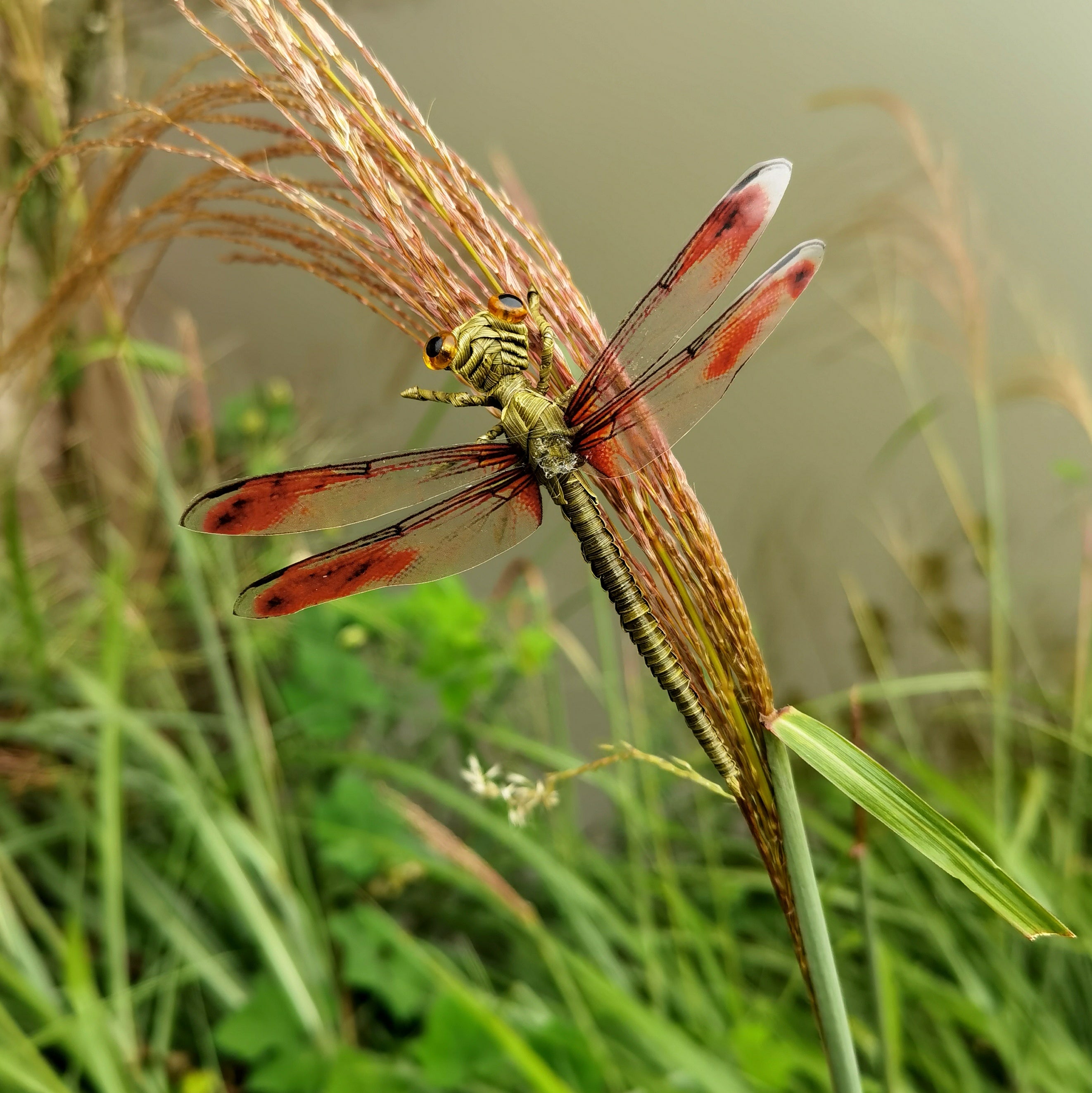 Handwoven Straw Dragonfly – Traditional Chinese Folk Craft