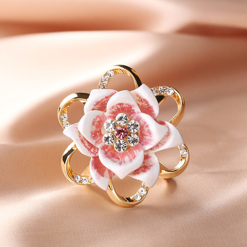 Vintage Floral Rhinestone Brooch / Scarf Clip