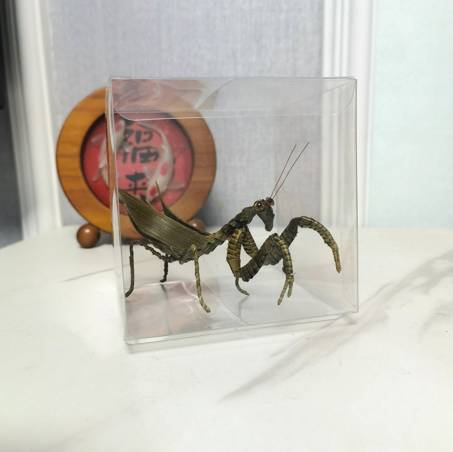 Handwoven Straw Praying Mantis – Traditional Chinese Folk Craft
