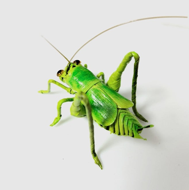 Handwoven Palm Leaf Cricket (Katydid) – Traditional Folk Insect Art, Nature-Inspired Handmade Decor