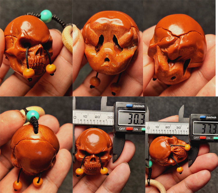 💀 Hand-Carved Skull Nut Sculpture – Miniature Micro Carving