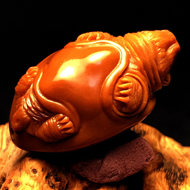 Hand-Carved Turtle Nut Sculpture – Miniature Micro Carving