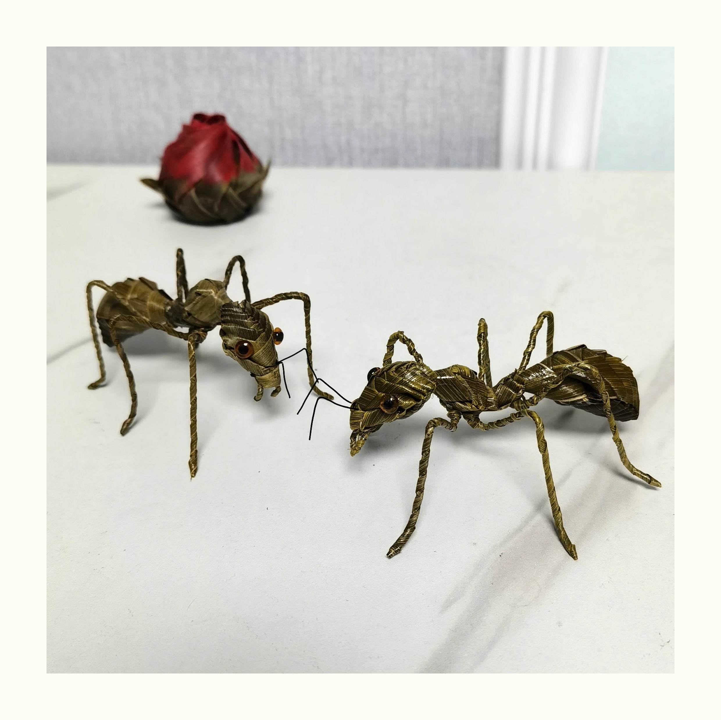 Handwoven Straw Ant – Traditional Chinese Folk Craft