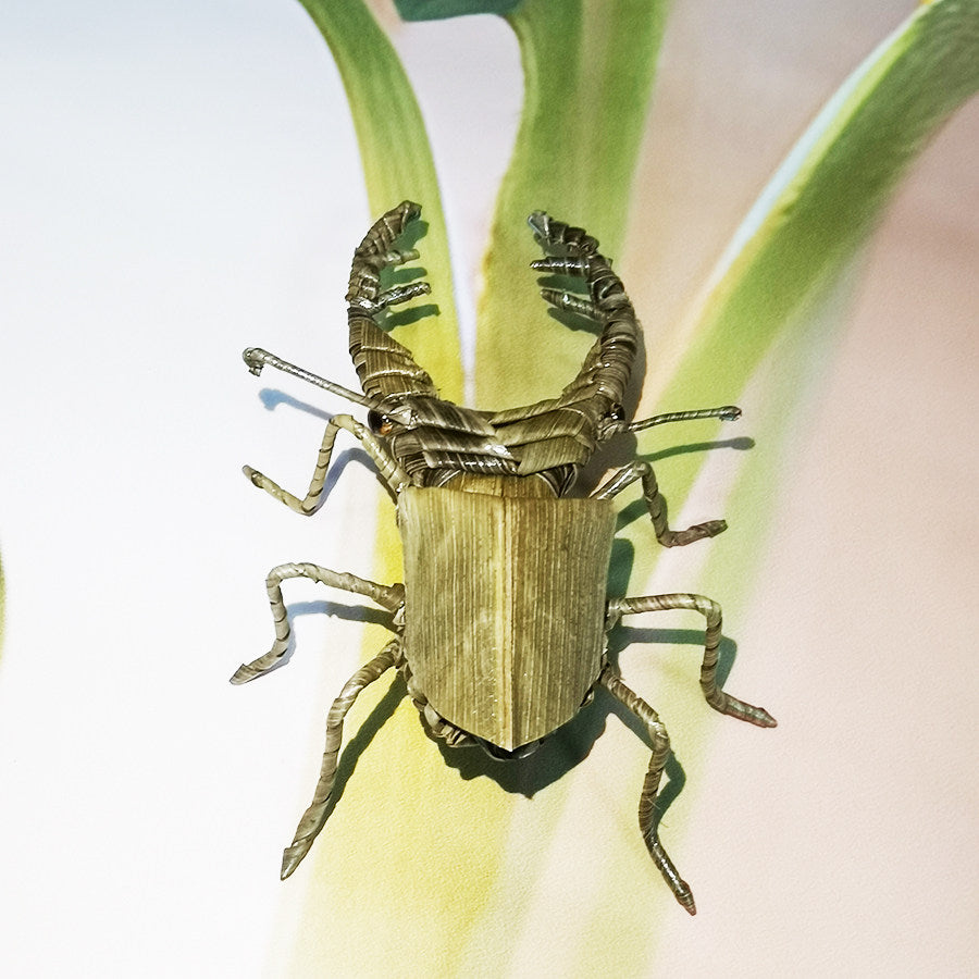 Handwoven Palm Leaf Stag Beetle – Traditional Folk Insect Art, Natural Botanical Decor