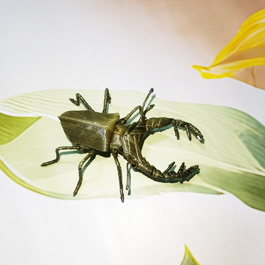 Handwoven Palm Leaf Stag Beetle – Traditional Folk Insect Art, Natural Botanical Decor