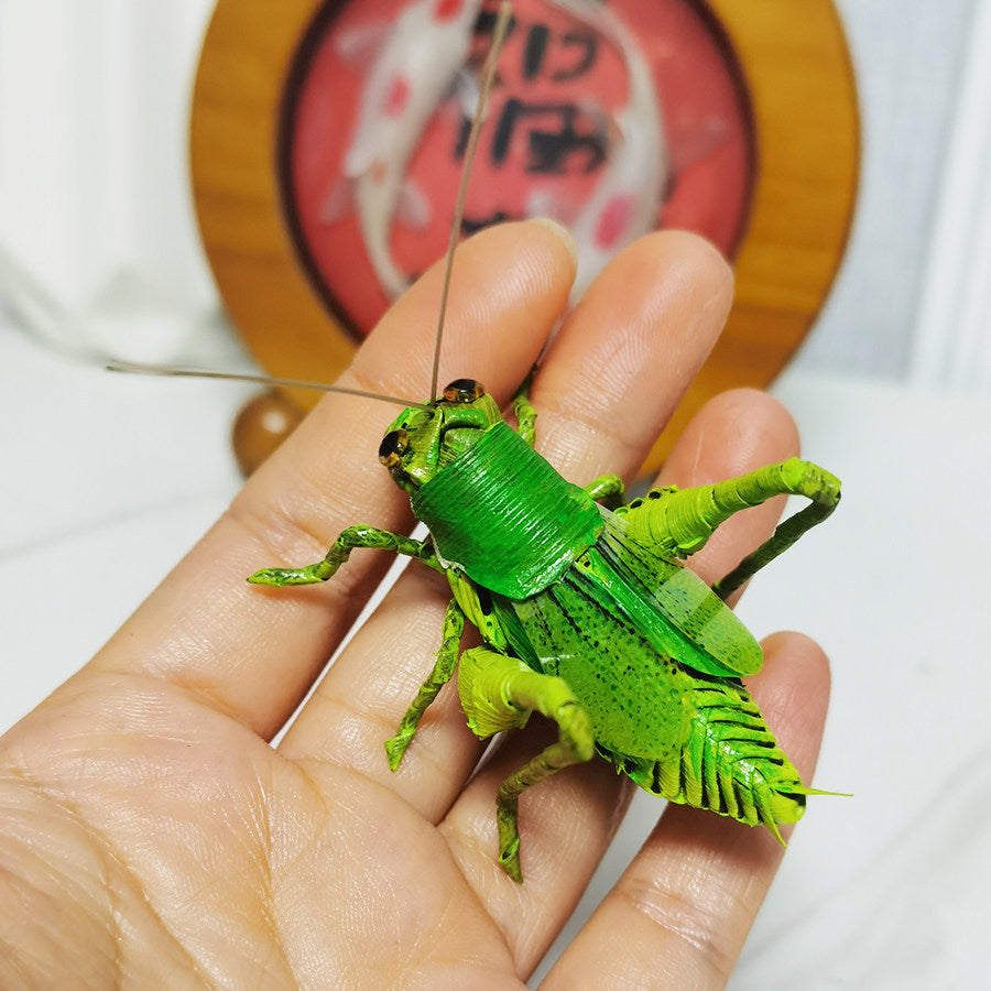 Handwoven Palm Leaf Cricket (Katydid) – Traditional Folk Insect Art, Nature-Inspired Handmade Decor