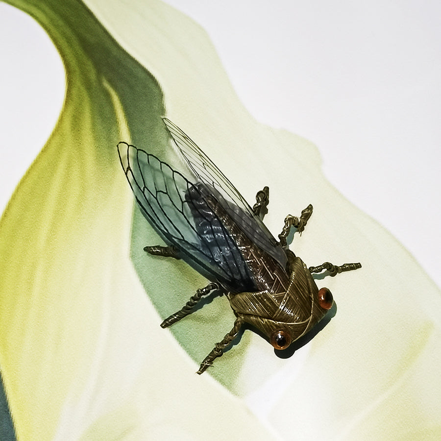 Handwoven Palm Leaf Cicada – Traditional Chinese Folk Craft