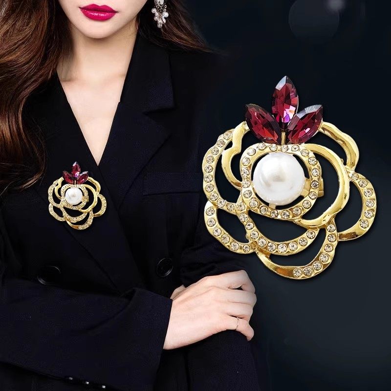 Elegant Vintage Brooch Collection – Multiple Styles for Coats, Blazers & Dresses