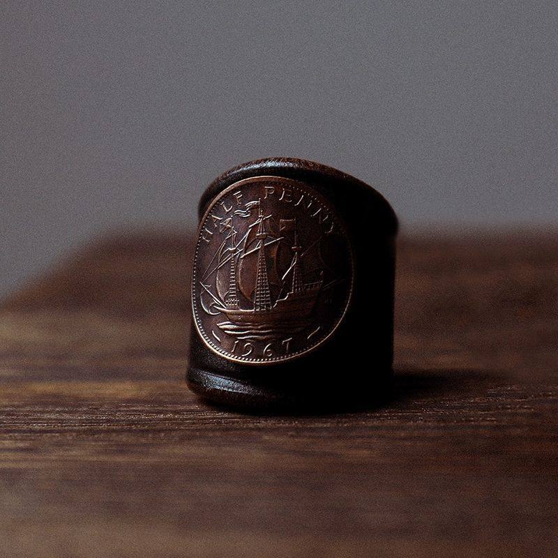 British Penny–Style Bandana Ring 🇬🇧 | Vintage Coin-Inspired Scarf Slide