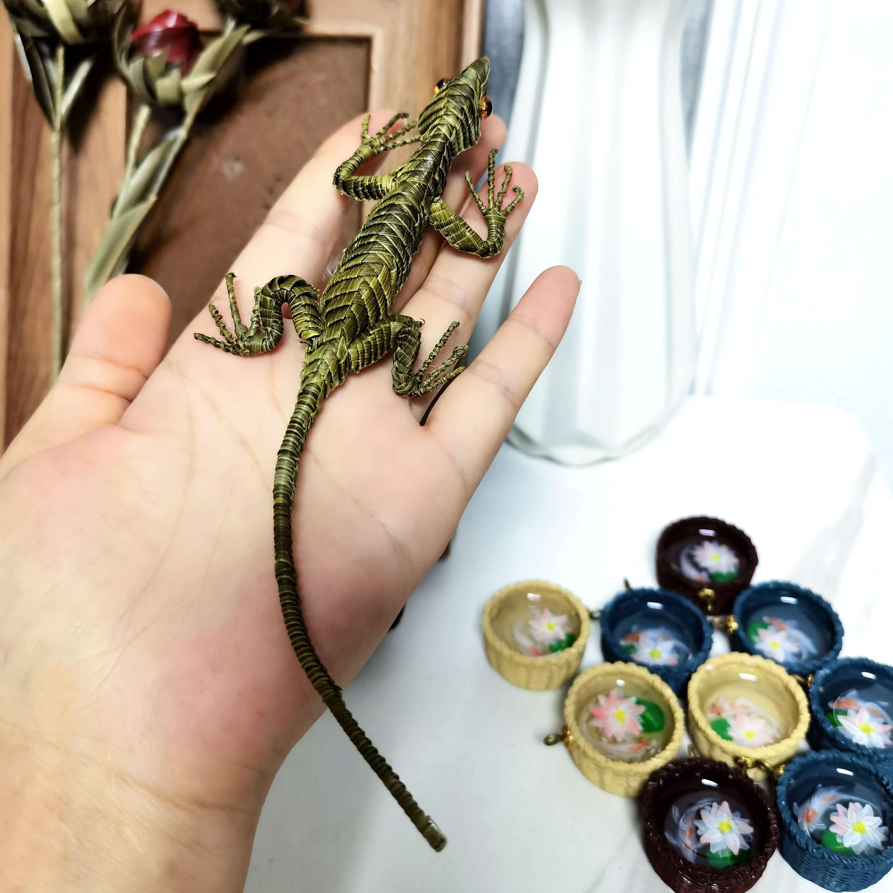 Handwoven Straw Lizard – Traditional Chinese Folk Craft