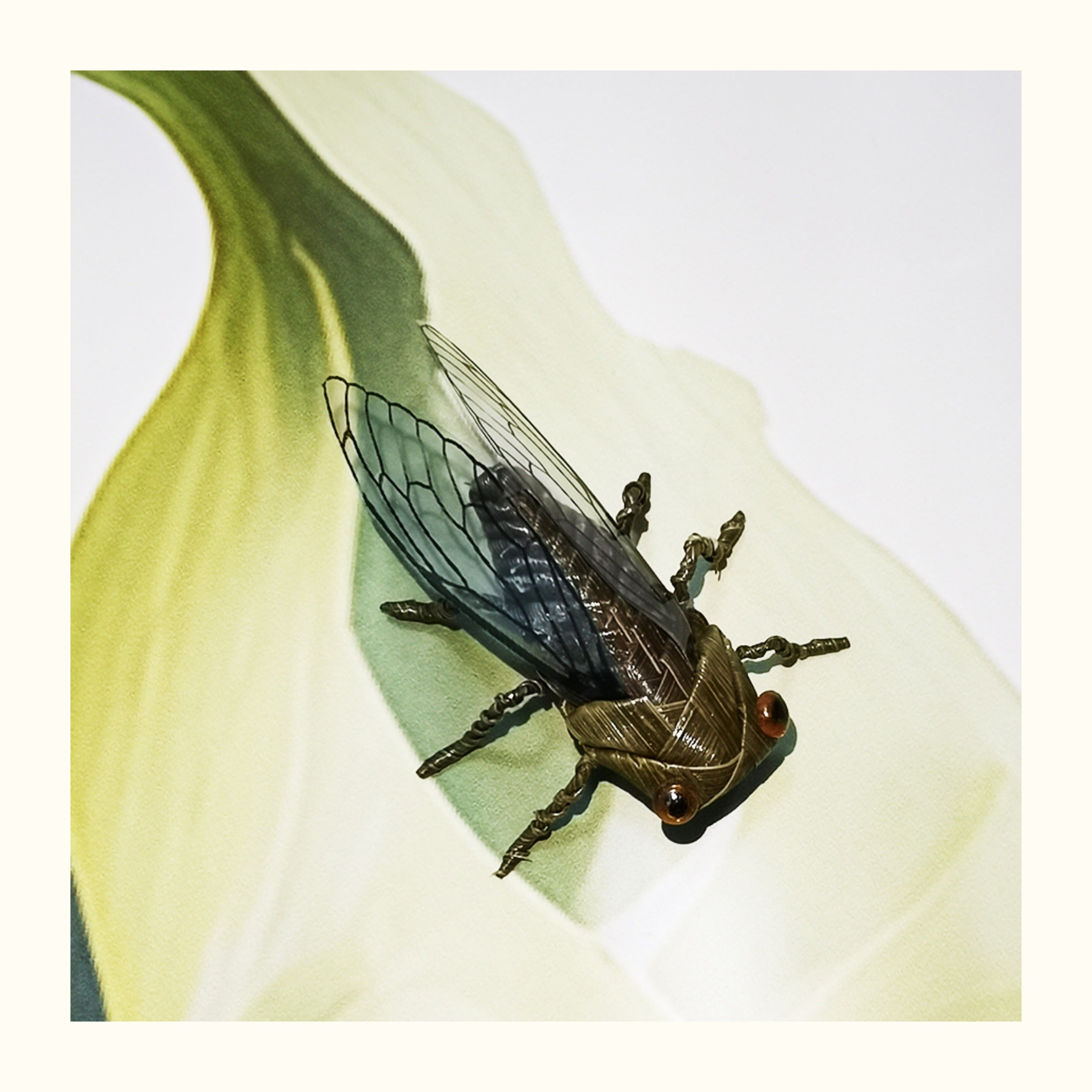 Handwoven Palm Leaf Cicada – Traditional Chinese Folk Craft