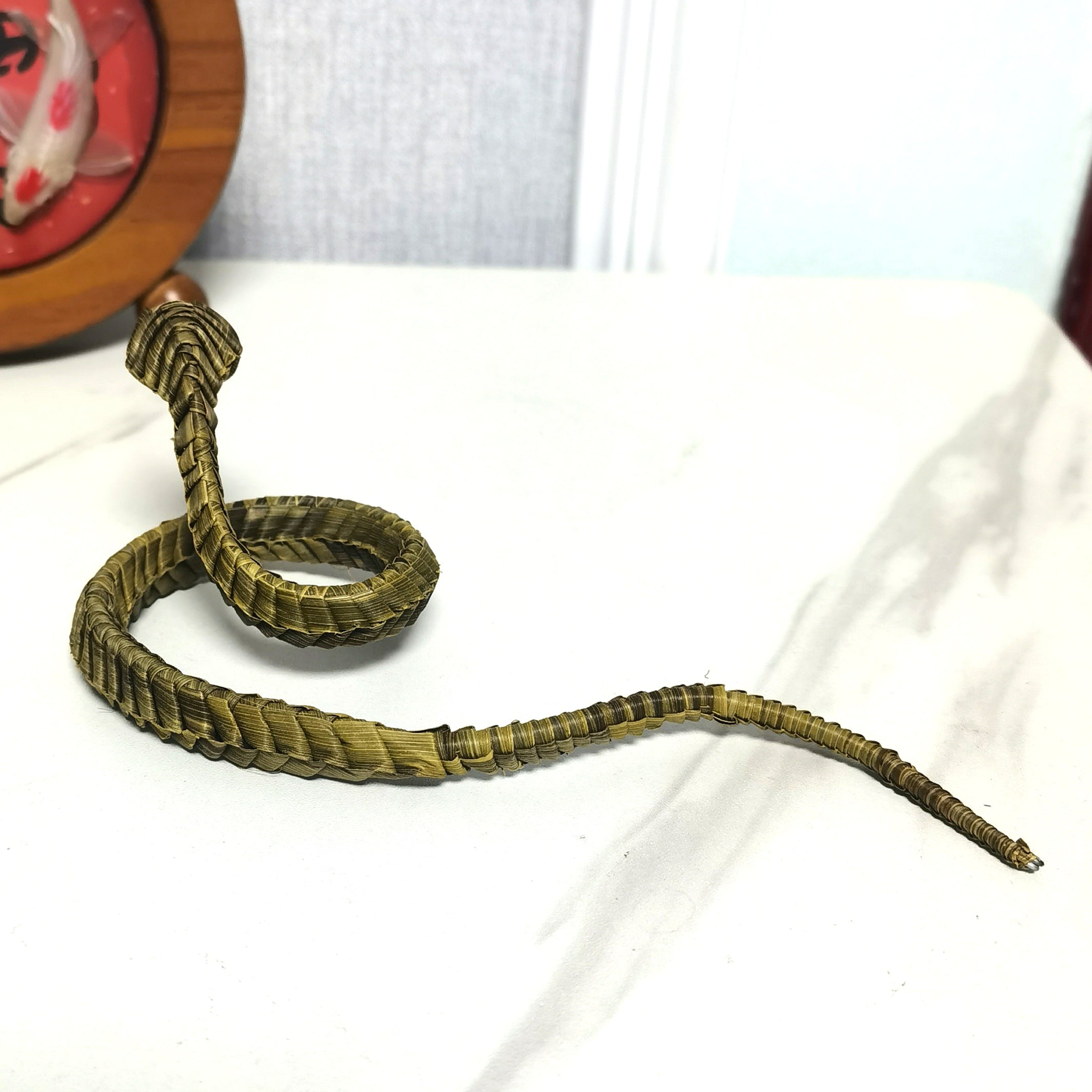 Handwoven Straw Snake – Traditional Chinese Palm Leaf Folk Craft