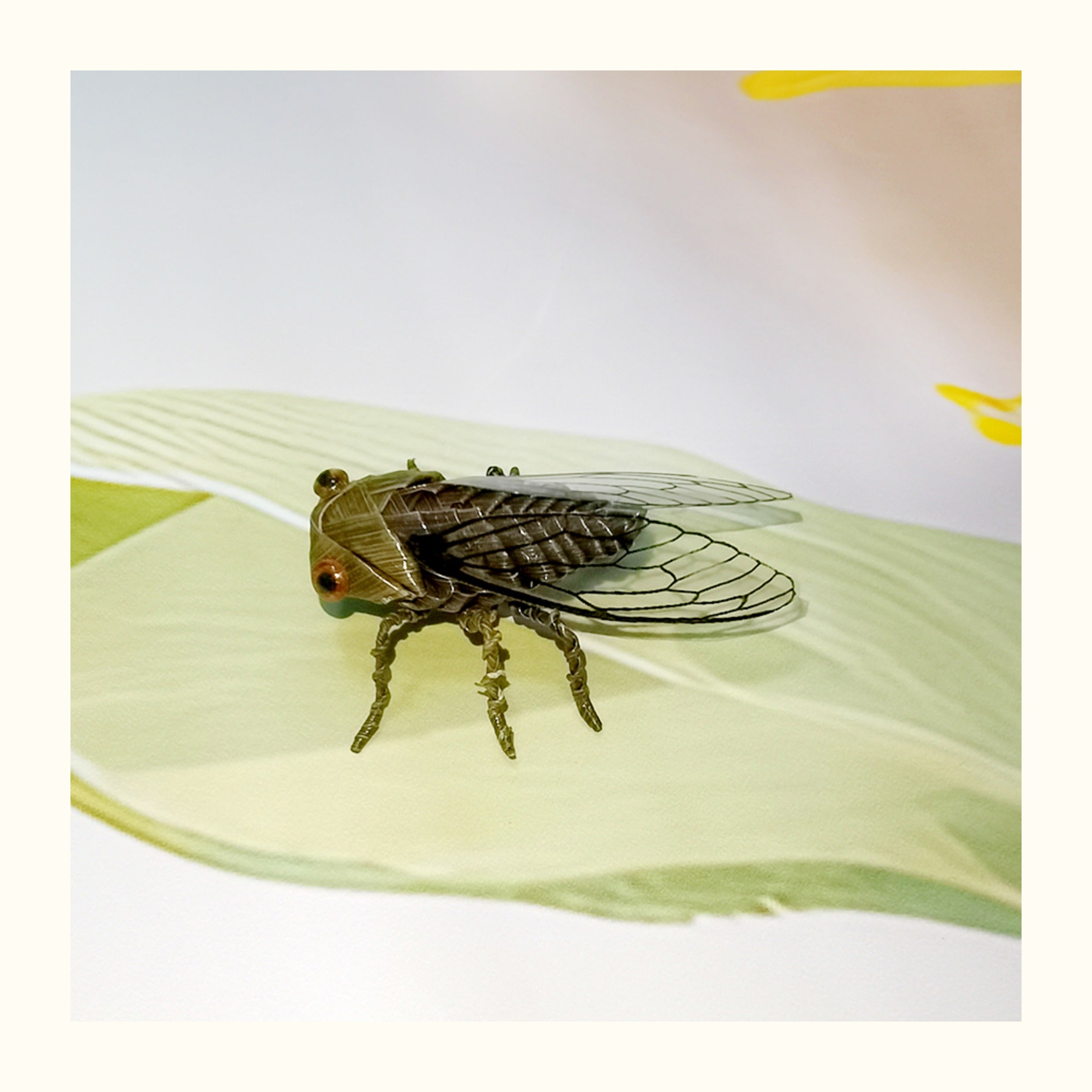 Handwoven Palm Leaf Cicada – Traditional Chinese Folk Craft