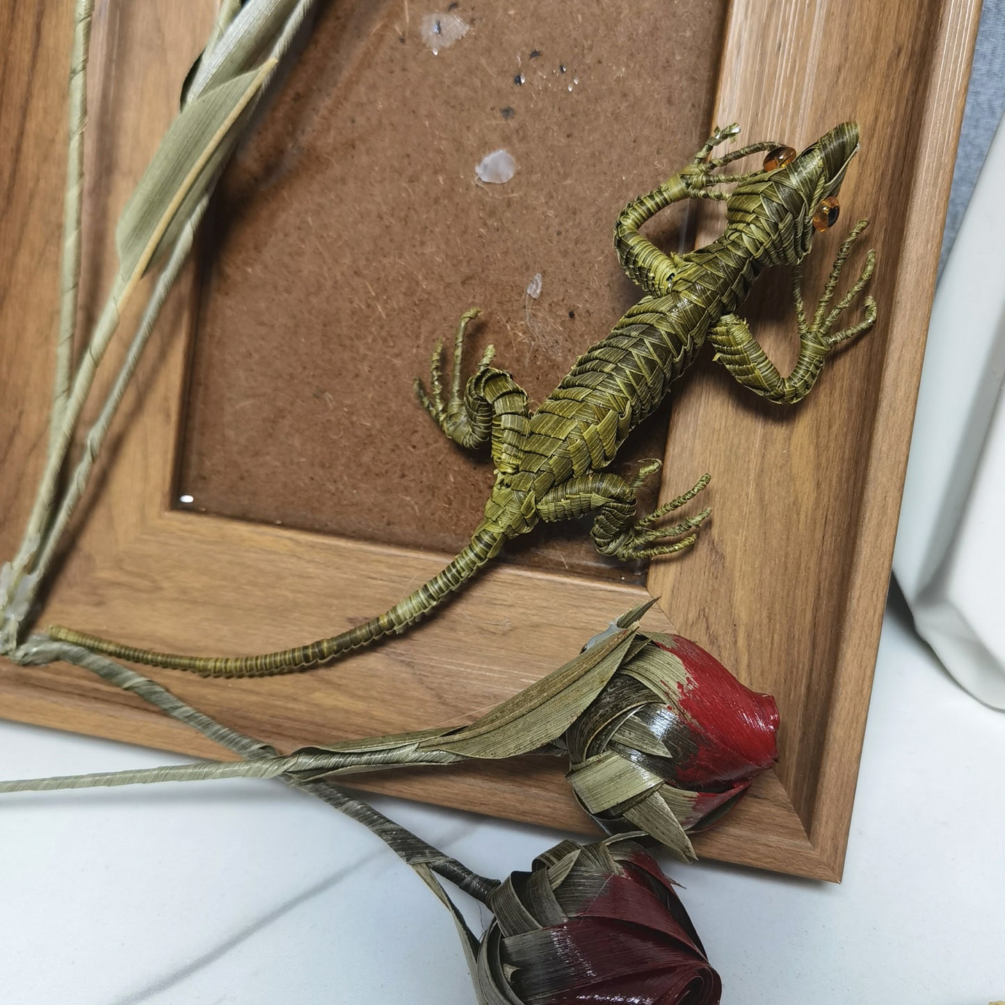 Handwoven Straw Lizard – Traditional Chinese Folk Craft