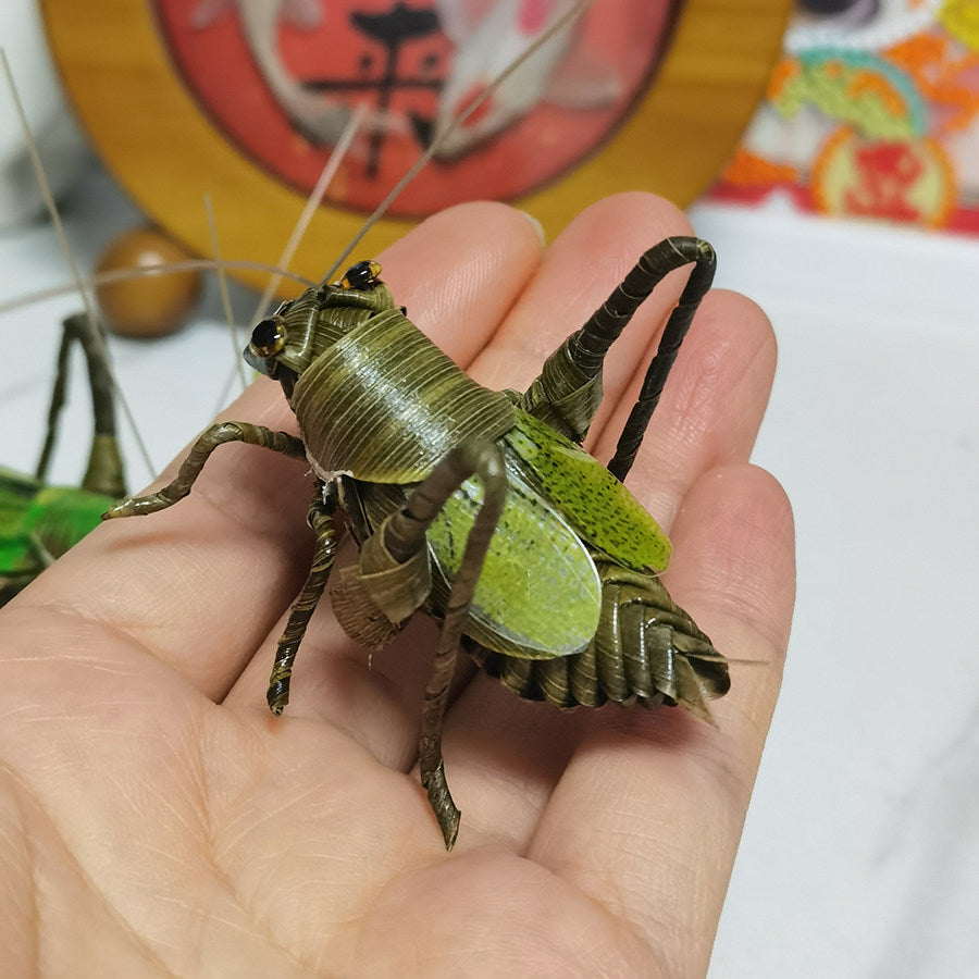 Handwoven Palm Leaf Cricket (Katydid) – Traditional Folk Insect Art, Nature-Inspired Handmade Decor