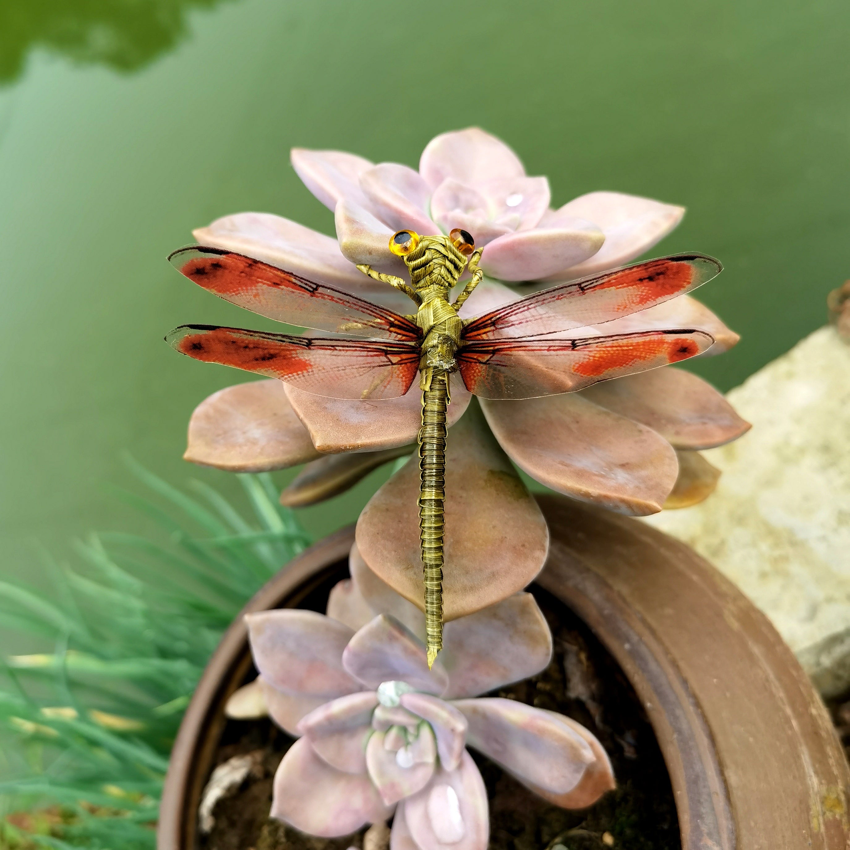 Handwoven Straw Dragonfly – Traditional Chinese Folk Craft