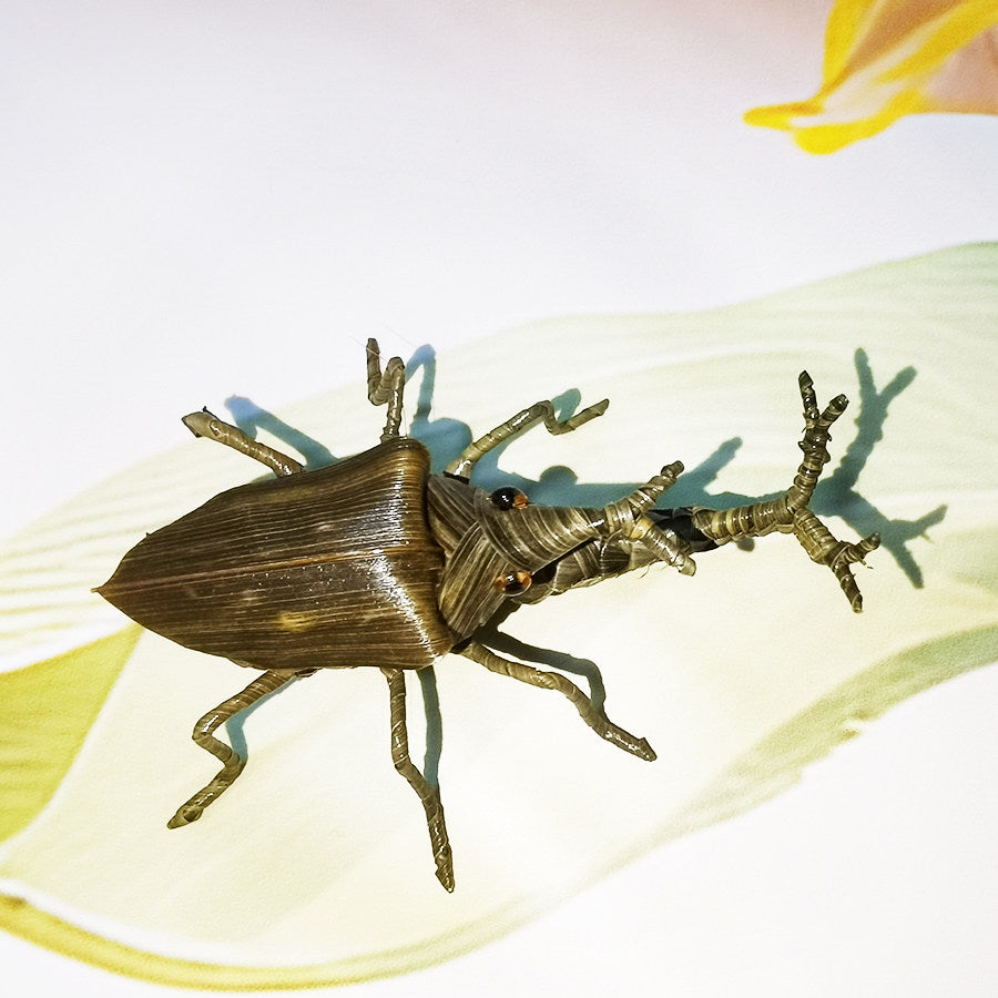Handwoven Palm Leaf Rhinoceros Beetle – Traditional Folk Insect Art, Nature-Inspired Decor