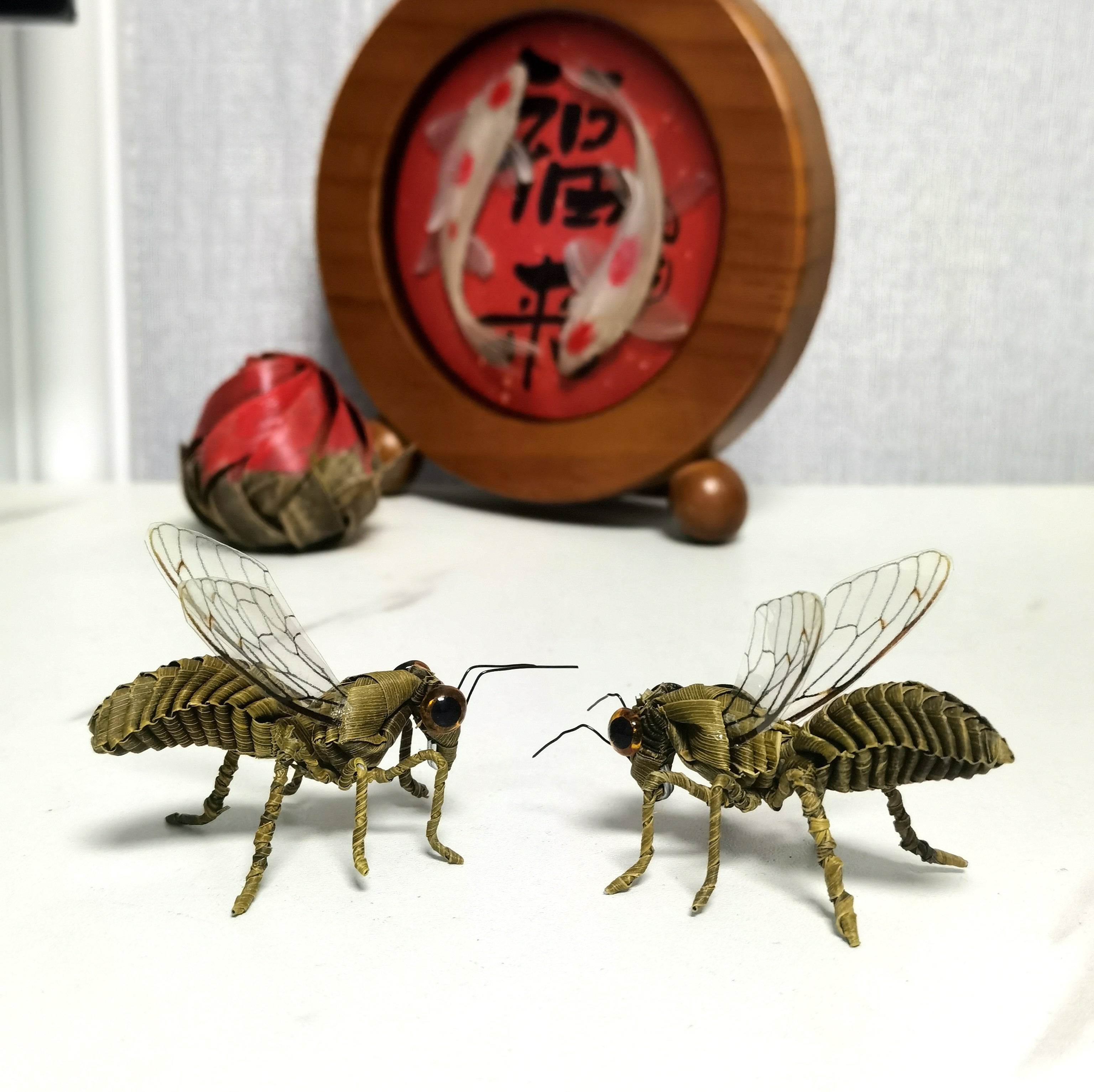 Handwoven Straw Honey Bee Traditional Chinese Palm Leaf Folk Craft