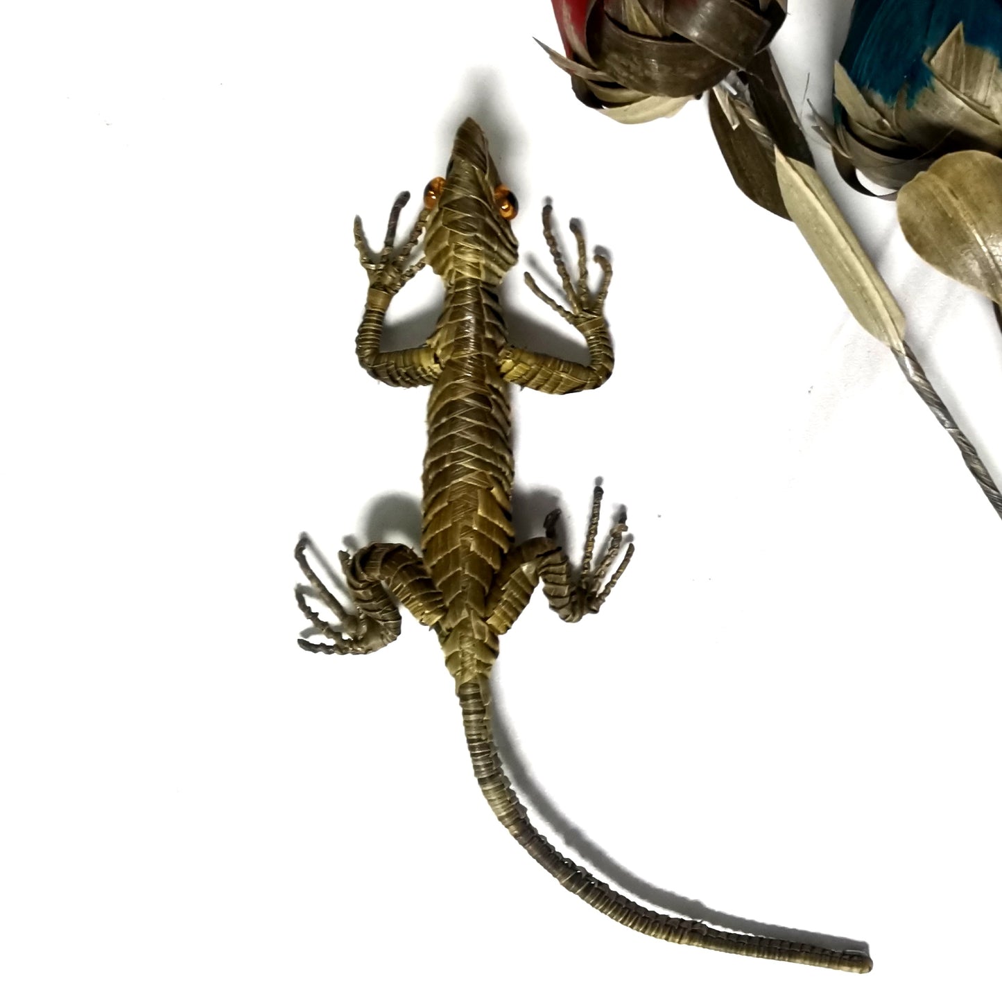 Handwoven Straw Lizard – Traditional Chinese Folk Craft