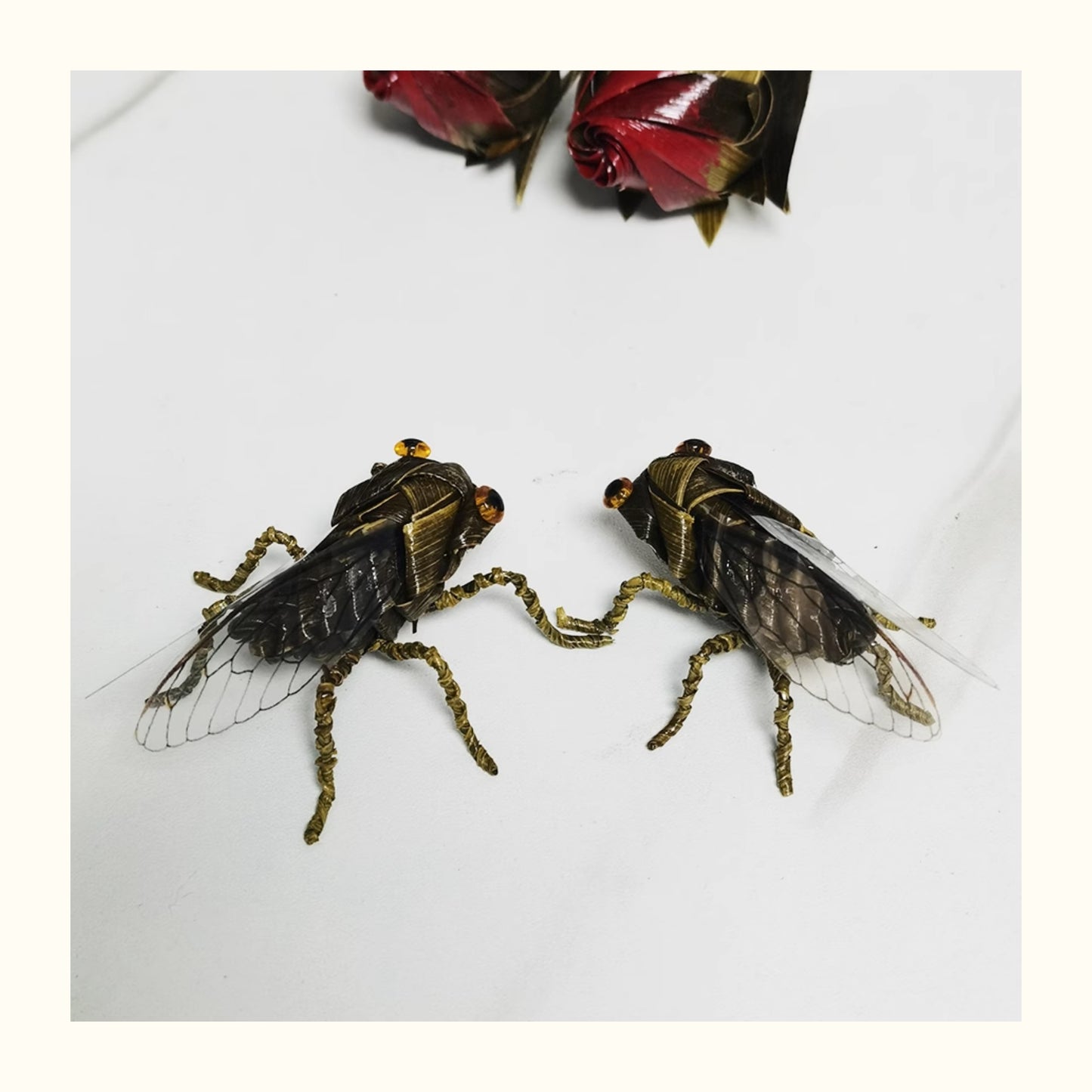 Handwoven Palm Leaf Cicada – Traditional Chinese Folk Craft