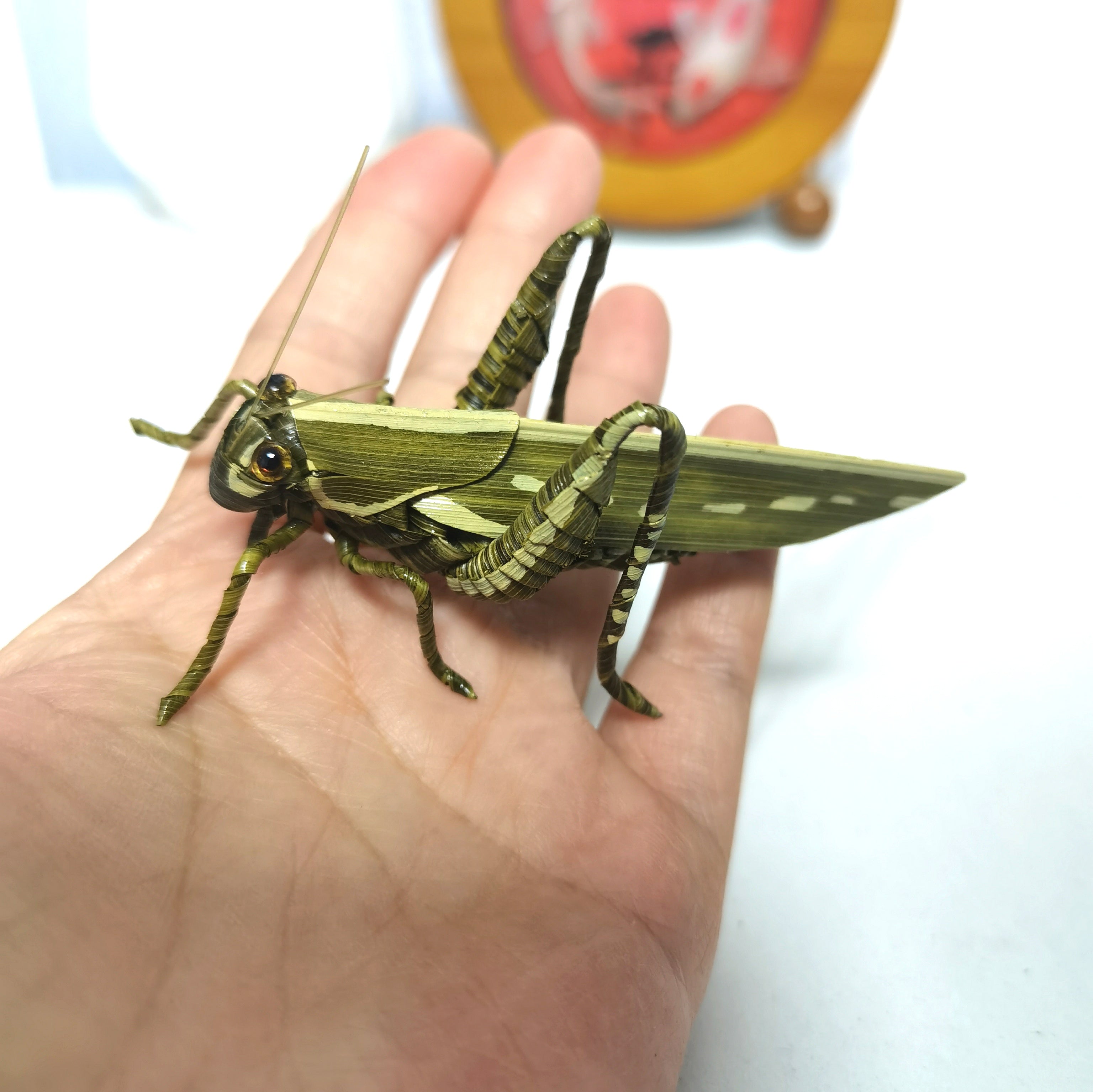 Handwoven Straw Locust – Traditional Chinese Folk Craft